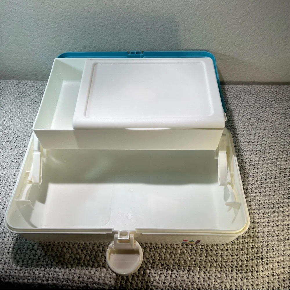 Caboodles “On the Go Girl” Portable Makeup Storage with Mirror Blue and White